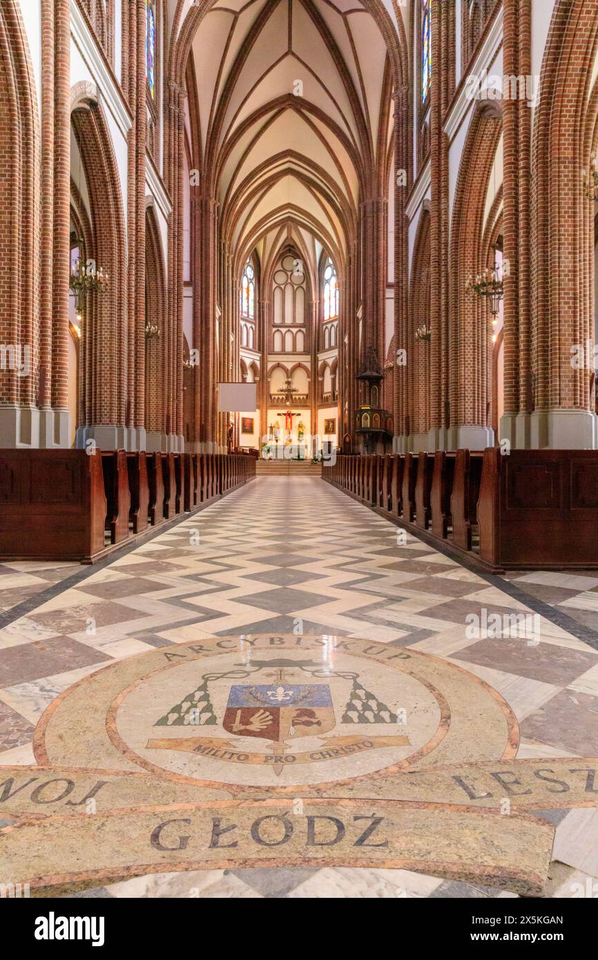 Polen, Warschau. St. John's Cathedral. Römisch-katholische Kirche in der Altstadt. Die Kirche wurde von der UNESCO als kulturell bedeutsam gelistet. Stockfoto