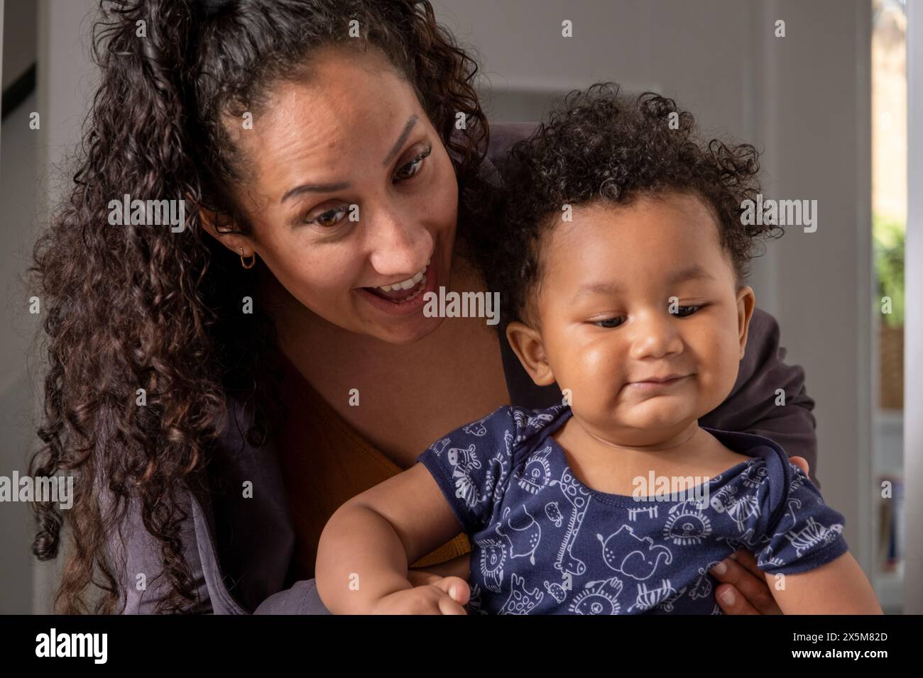 Mutter mit Sohn Stockfoto