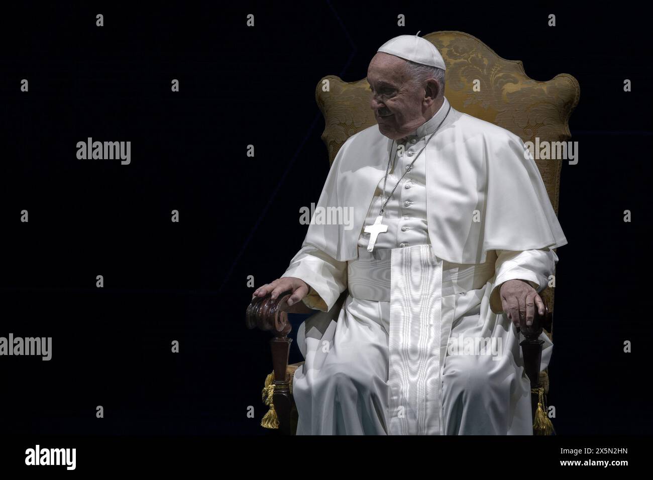 Rom, Italien, 10. Mai 2024. Papst Franziskus nimmt an der vierten Ausgabe der Generalstaaten der Natalität im Auditorium della Conciliazione in Rom Teil. v Stockfoto