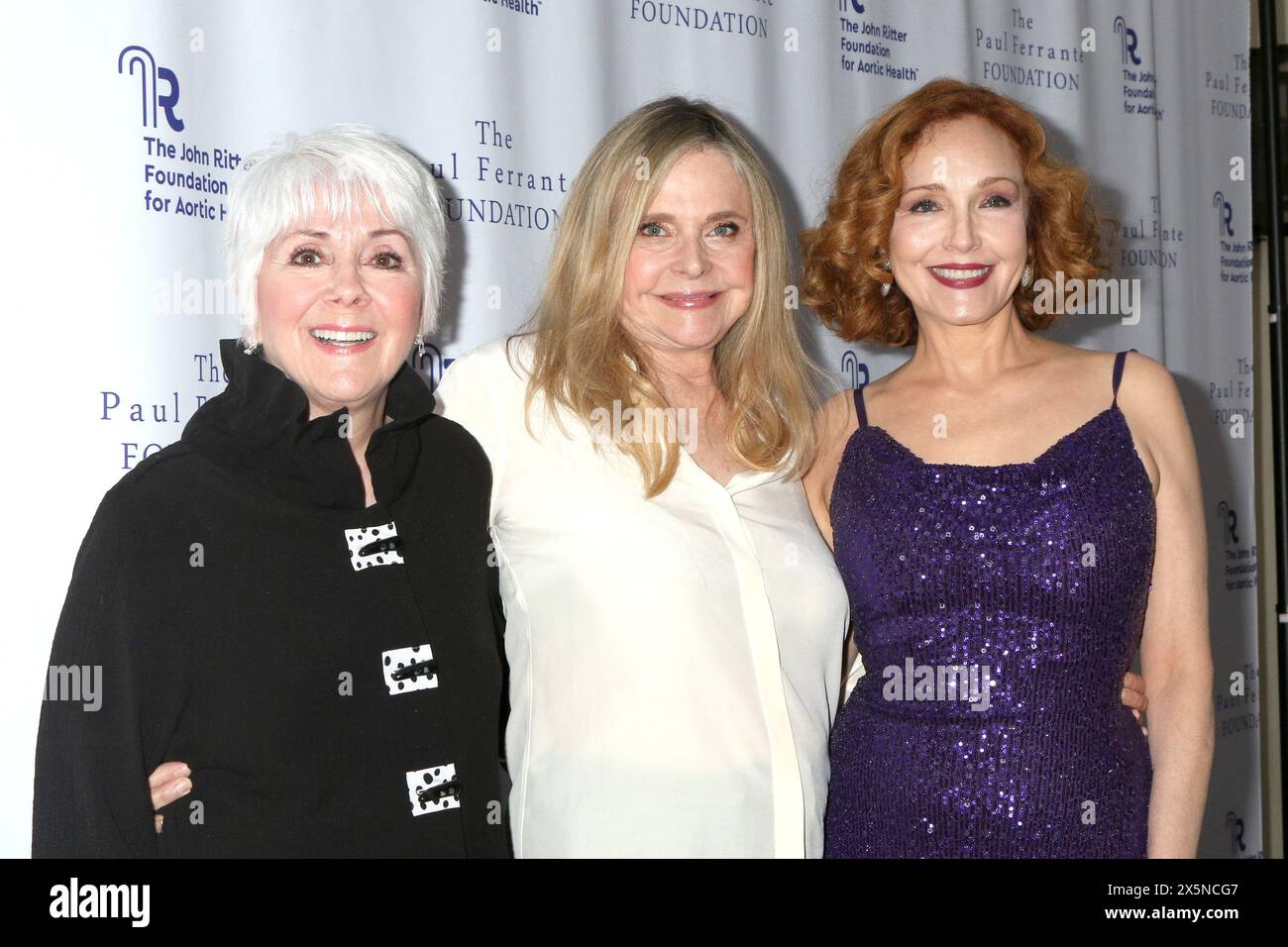 LOS ANGELES - 9. MAI: Joyce DeWitt, Priscilla Barnes, Amy Yasbeck am Abend der John Ritter Foundation von der Heart Gala im Sunset Room am Mai Stockfoto