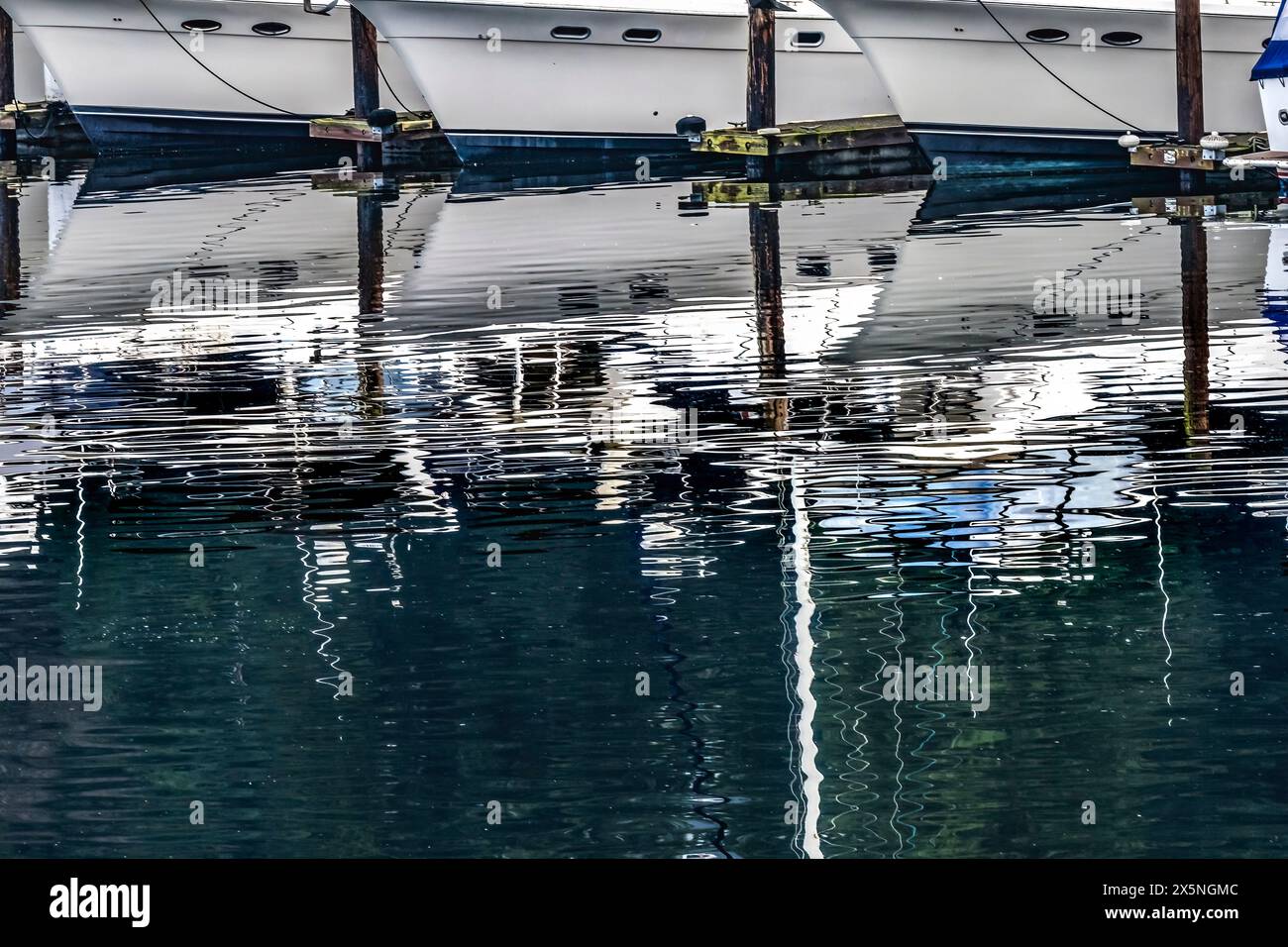 Segelboote Reflection, Gig Harbor, Pierce County, Washington State. Stockfoto