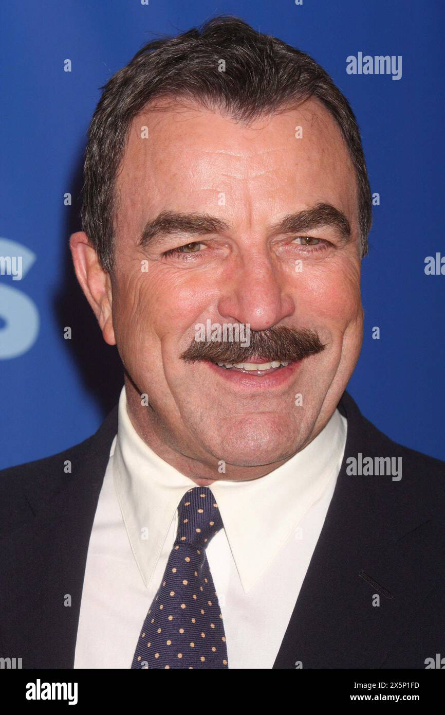 Tom Selleck besucht am 19. Mai 2010 das CBS Television 2010 Upfront im Damrosch Park im Lincoln Center in New York City. Foto: Henry McGee/MediaPunch Stockfoto