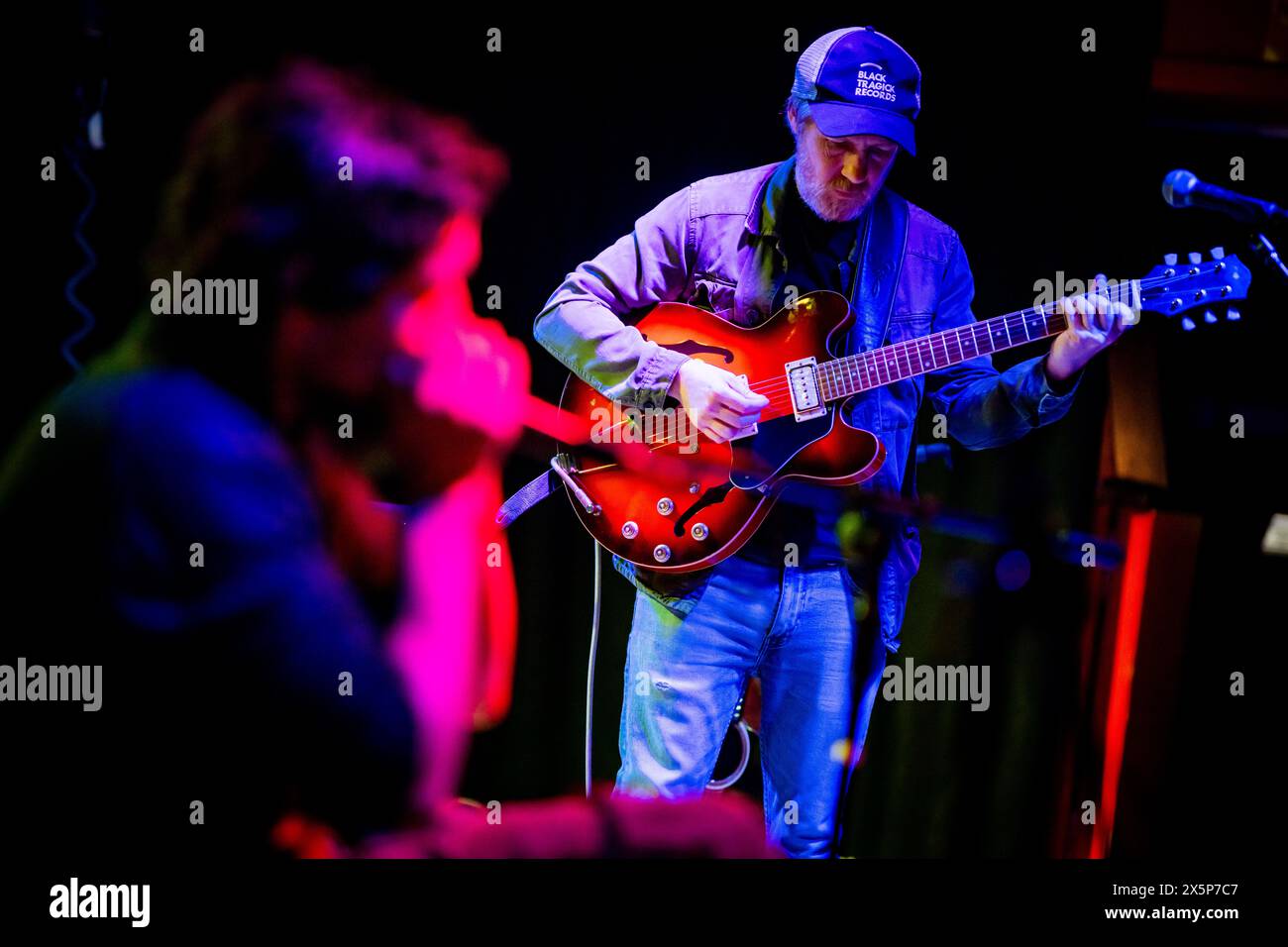 Edinburgh, Schottland. Fr 10. Mai 2024. Die nordirische Band The Breeze tritt in der Wee Red Bar am Edinburgh College of Art auf Diese Show war Teil einer UK-Tour, die ihr Debütalbum Thin Ground veröffentlichte, das im März 2024 erschien. Stockfoto