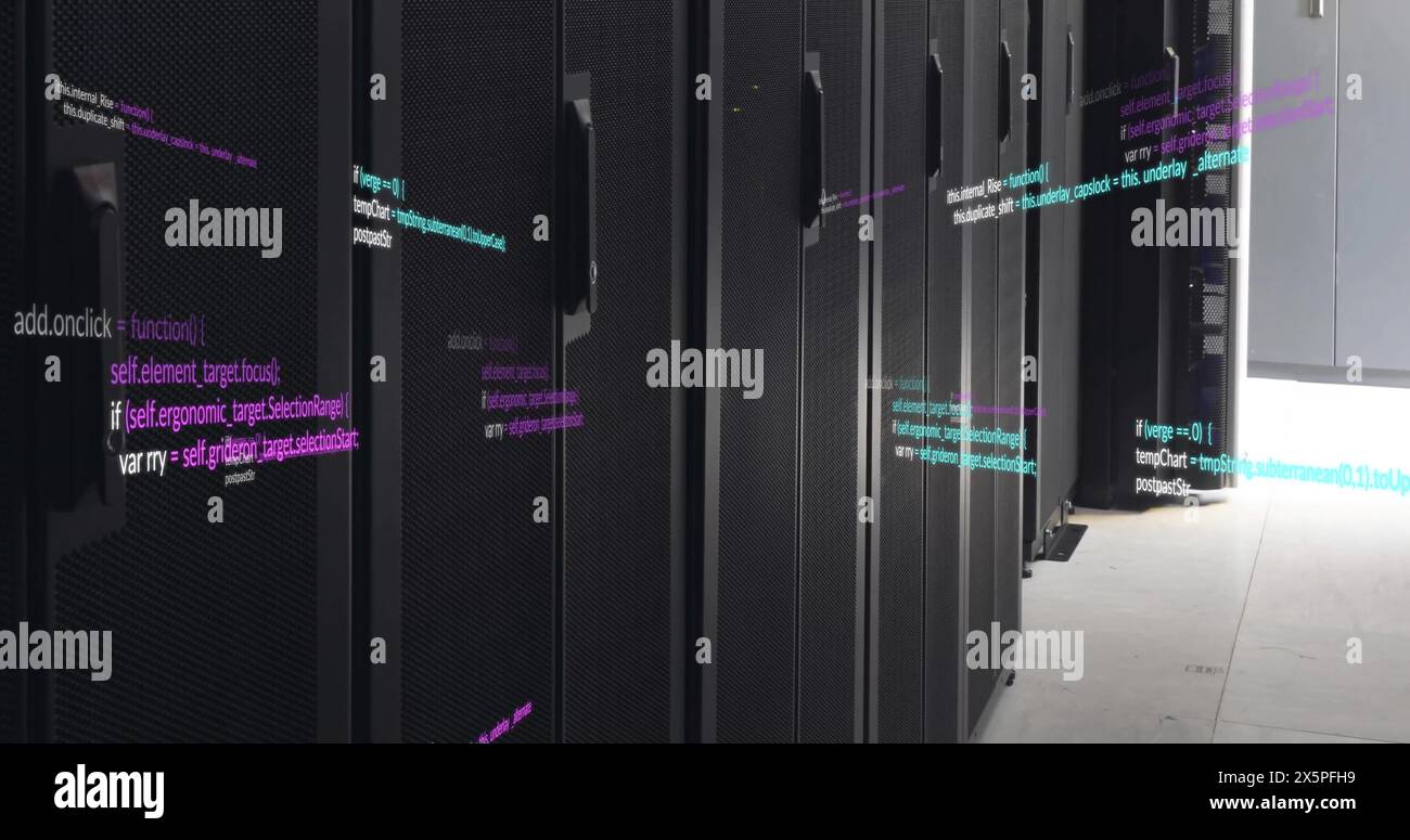 Bild einer mehrfarbigen Programmiersprache über dem Datenserverraum Stockfoto