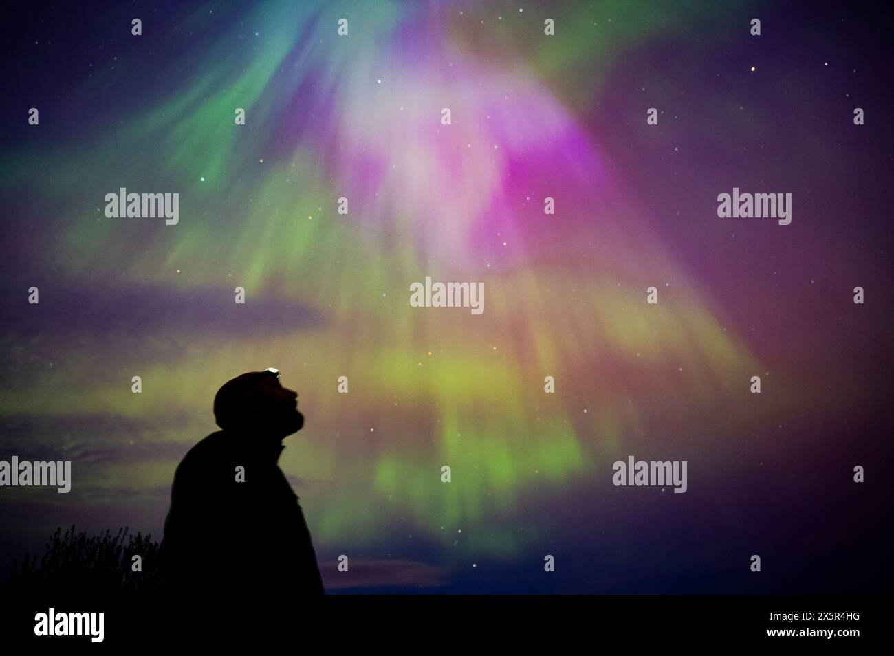 Die aurora borealis ist am Loch Shin in Lairg, Schottland, zu sehen. Kredit: Euan Cherry Kredit: Euan Cherry/Alamy Live News Stockfoto