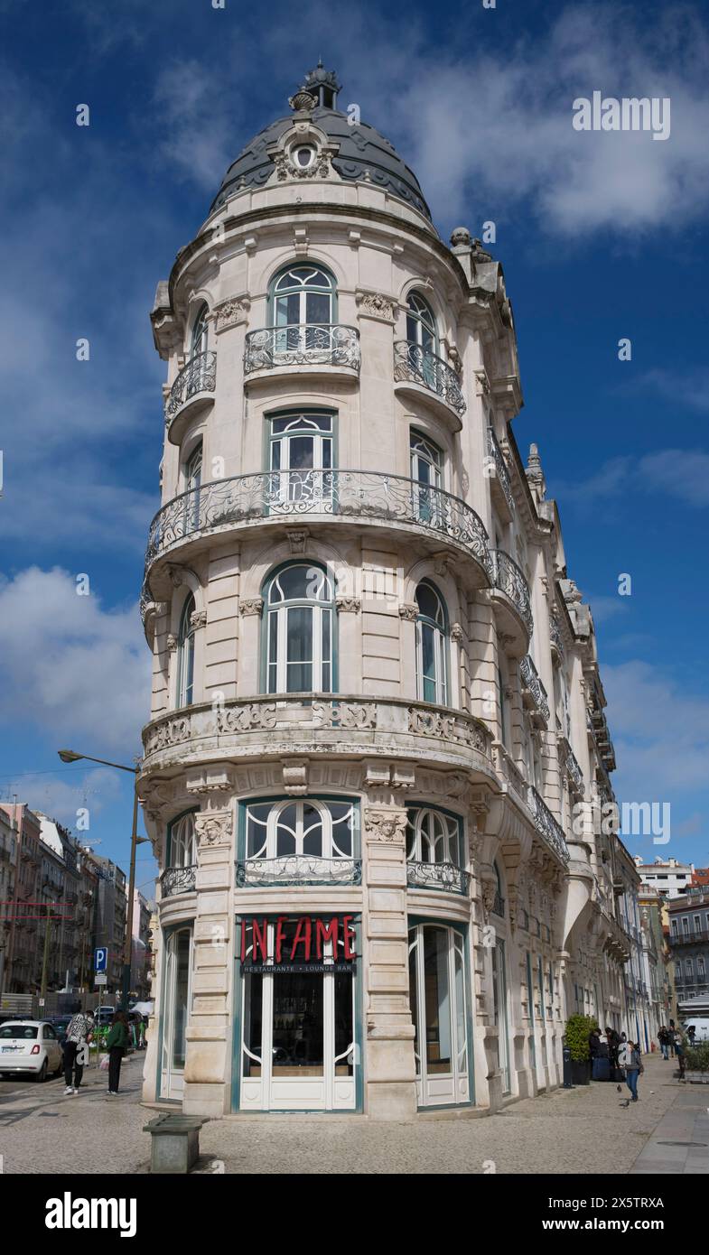 Lissabon, Archiekturstudien - Infame Restaurant im Intendente District Stockfoto