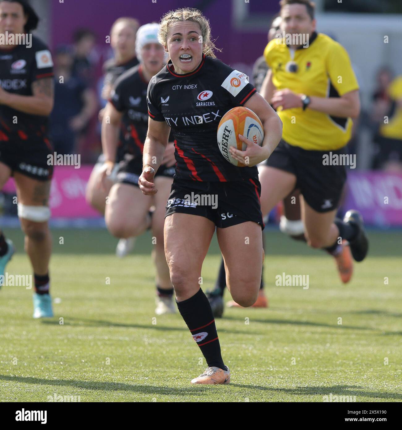 London, Großbritannien. Mai 2024. London, England, 11. Mai 2024: Sydney Gregson (13 Sarazenen) im Spiel der Allianz Premiership Womens Rugby (PWR) zwischen Saracens und Sale Sharks im StoneX Stadium in London. (Jay Patel/SPP) Credit: SPP Sport Press Photo. /Alamy Live News Stockfoto