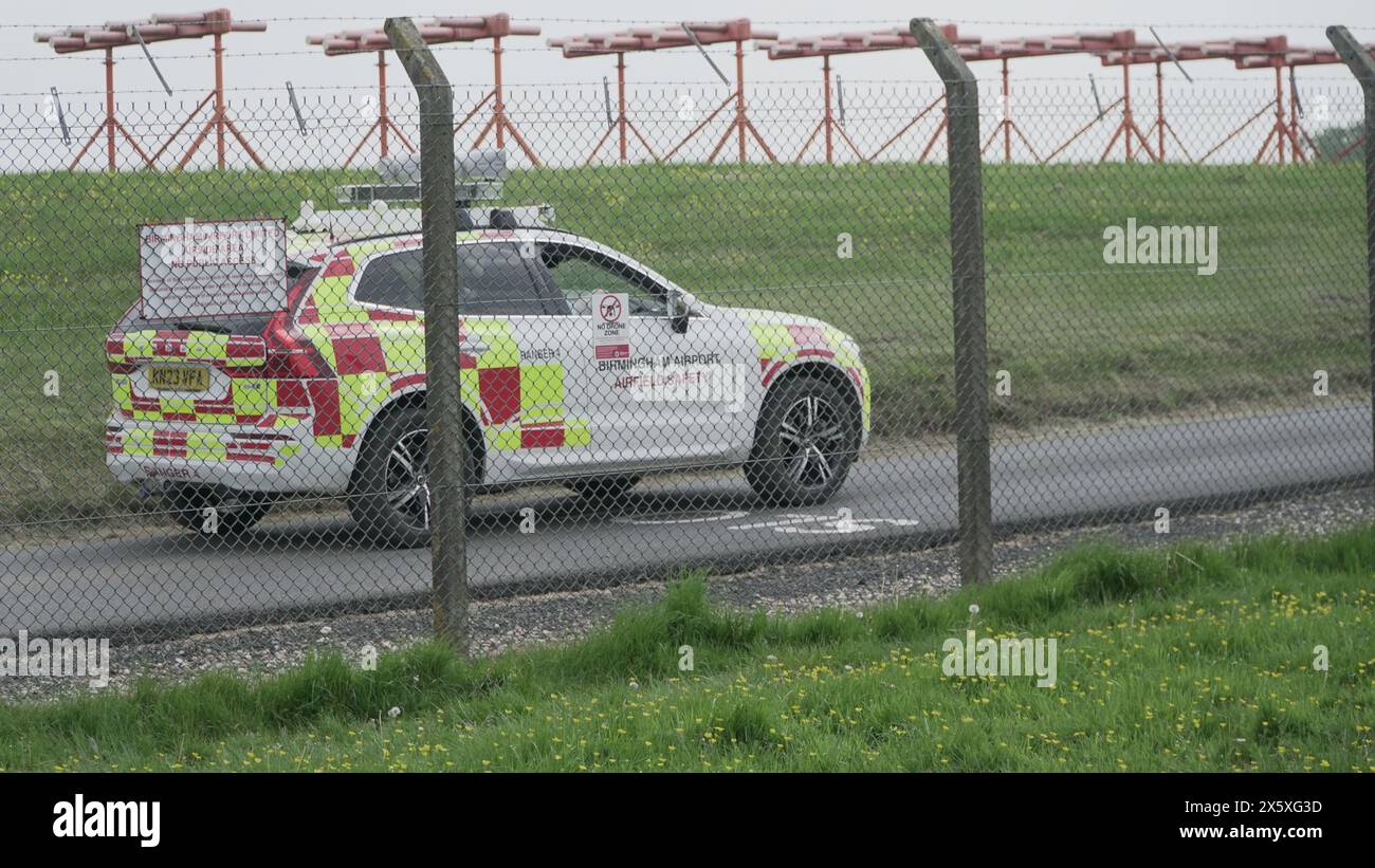 Flugplatzsicherheit Am Flughafen Birmingham Stockfoto