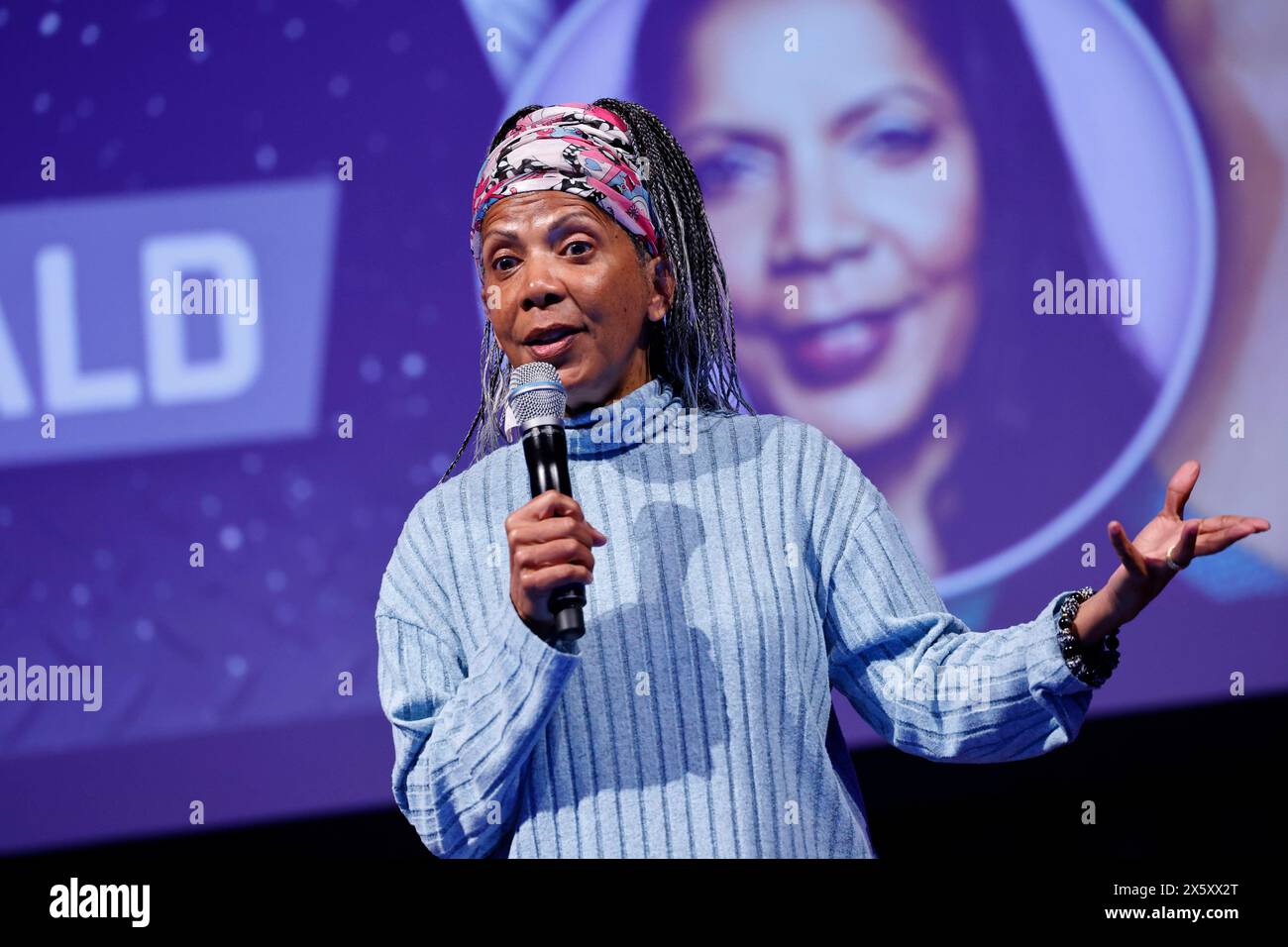 Schauspielerin Penny Johnson Gerald auf der FedCon 32 im Maritim Hotel. Bonn, 11.05.2024 NRW Deutschland *** Schauspielerin Penny Johnson Gerald auf der FedCon 32 im Maritim Hotel Bonn, 11 05 2024 NRW Deutschland Copyright: XChristophxHardtx Stockfoto
