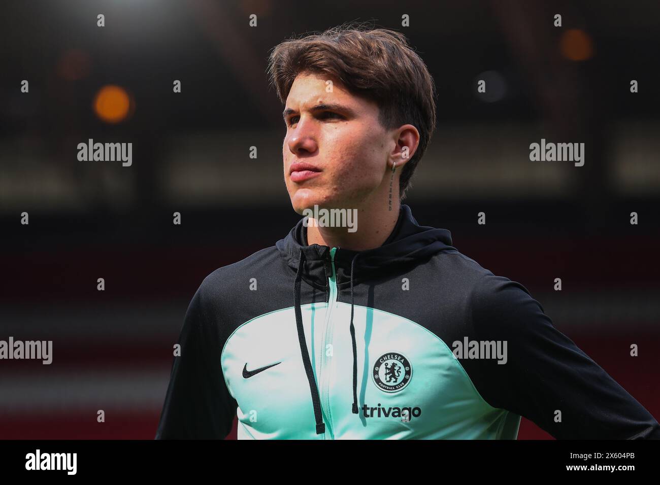 Cesare Casadei aus Chelsea kommt vor dem Premier League-Spiel Nottingham Forest gegen Chelsea am City Ground, Nottingham, Großbritannien, 11. Mai 2024 (Foto: Gareth Evans/News Images) Stockfoto