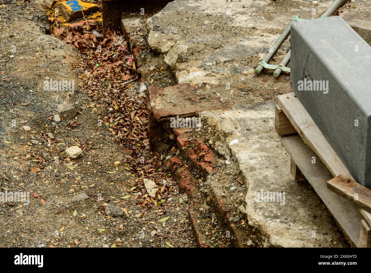 Archäologische Überreste der Ballarat Bridge Street Bridge, die 2023 bei Bauarbeiten entdeckt wurden Stockfoto