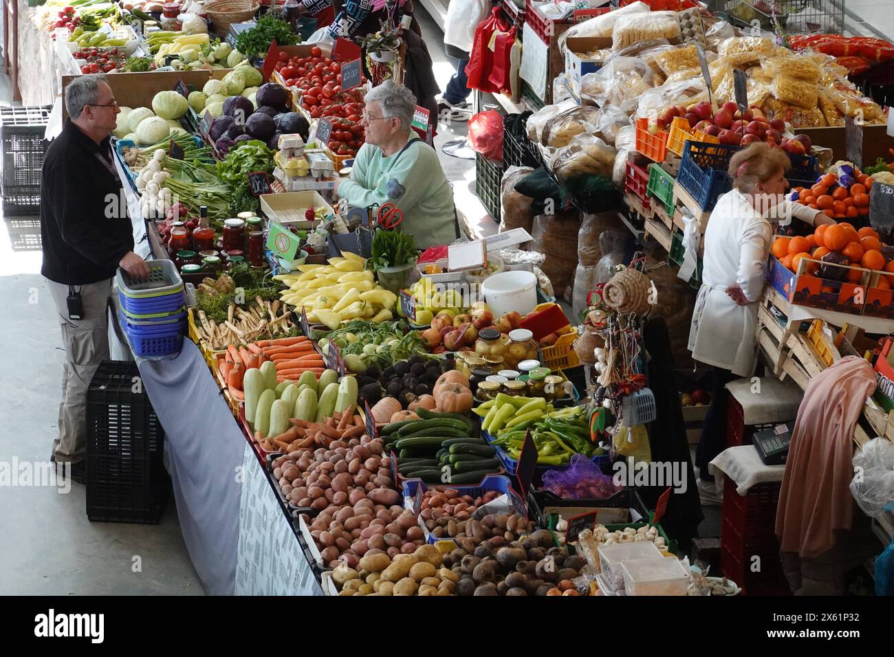 Budapest, Ãöjpest Szent Istvan Platz, Markthalle // Budapest, Ãöjpest Szent Istvan Platz, Markthalle *** Budapest, Ãöjpest Szent Istvan Platz, Mark Stockfoto