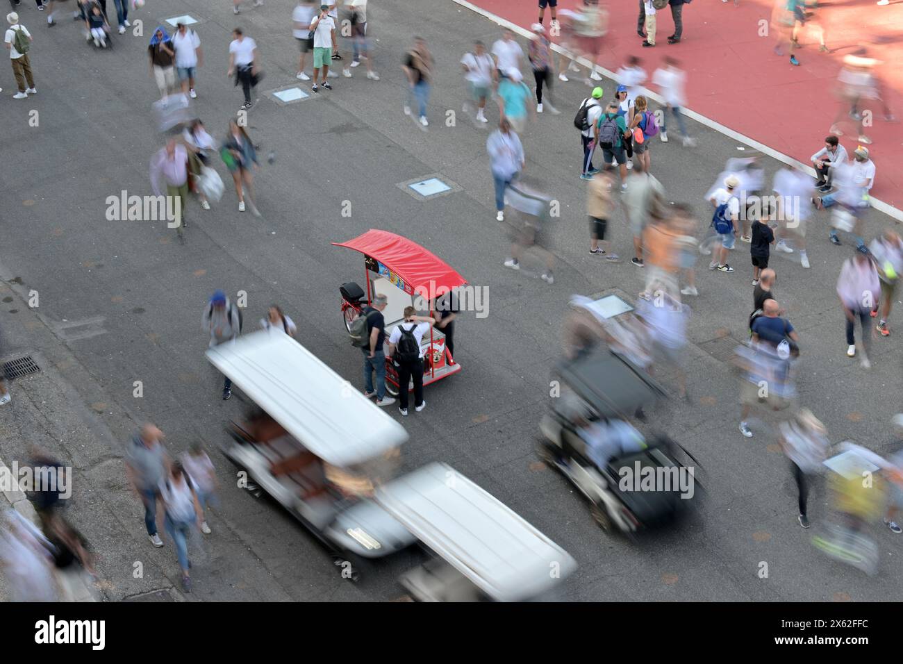 Roma, Italien. Mai 2024. Die Öffentlichkeit während der BNL d'Italia Internationals im Foro Italico Rome, Sonntag, 12. Mai 2024. (Alfredo Falcone/LaPresse) Credit: LaPresse/Alamy Live News Stockfoto