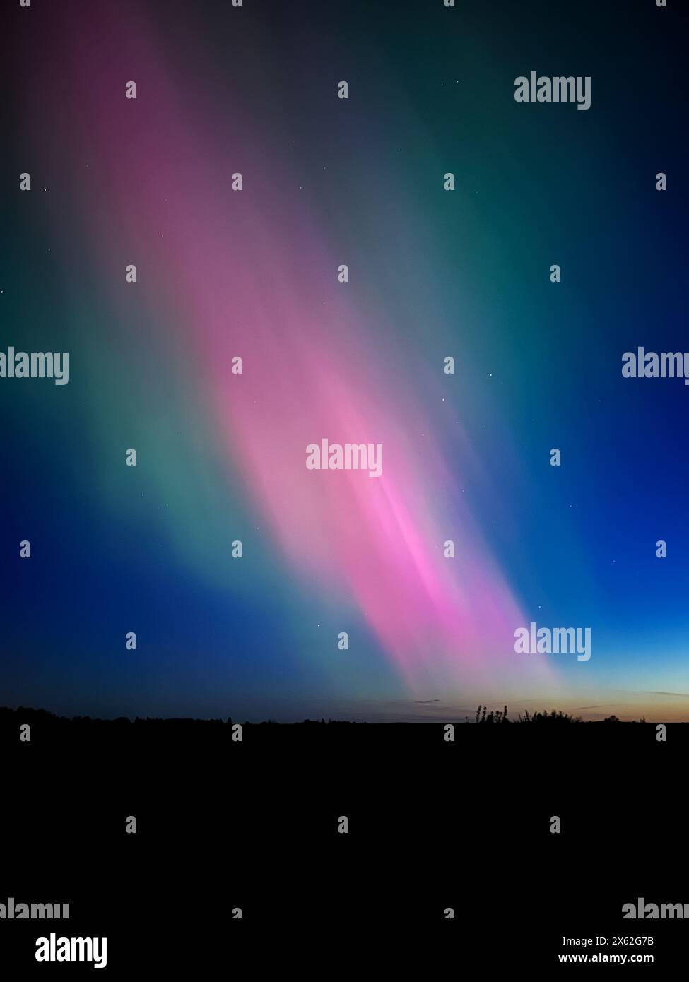 Nordlichter. Aurora borealis mit Sternenhimmel. Gaming-Rollenspiel abstrakter Hintergrund und Textur, Muster. Stockfoto