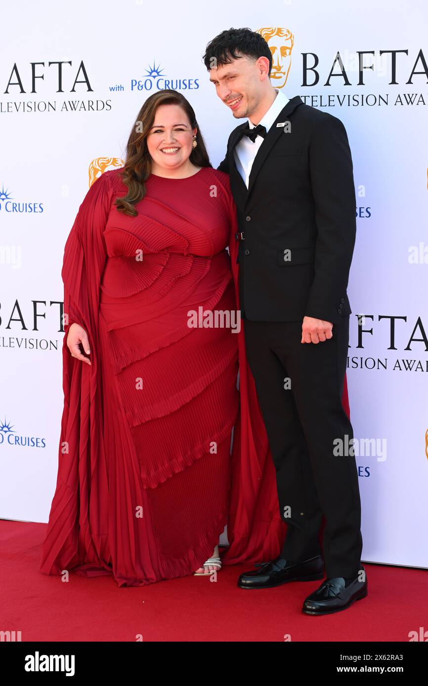 London, Großbritannien. 12. Mai 2024. Jessica Gunning und Richard Gadd nahmen an den BAFTA TV Awards 2024 in der Royal Festival Hall in London Teil. Das Foto sollte lauten: Matt Crossick/Alamy Live News Stockfoto