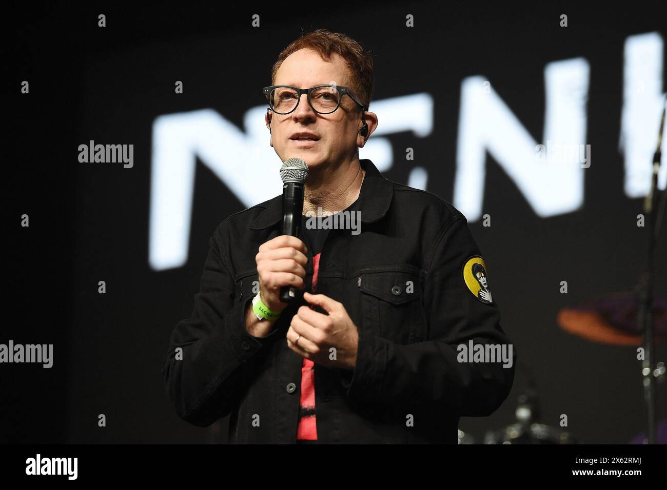 Rio de Janeiro, Brasilien, 10. Mai 2024. Sänger Thedy Corrêa von der Rockband Nenhum de Nós während eines Konzertes Qualystage in Rio de Janei Stockfoto