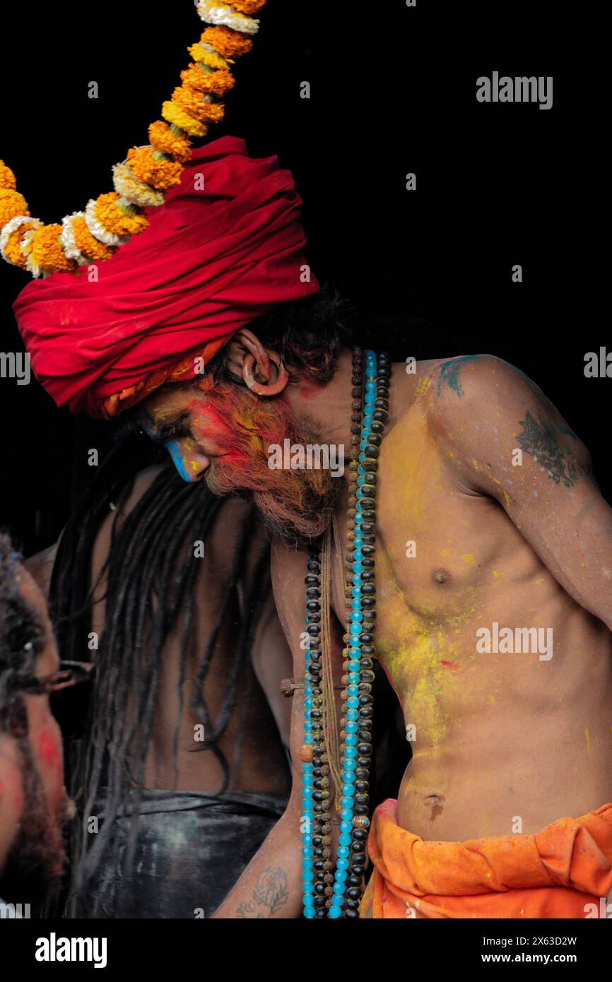 Sadhu genießt das Holi Festival in Kathmandu, Nepal Stockfoto