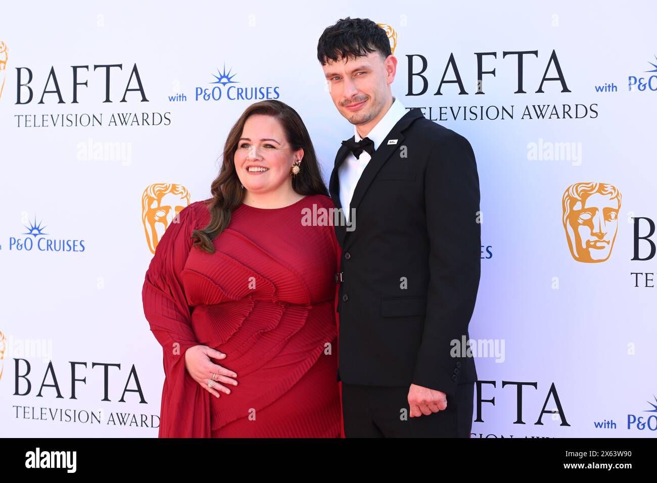 London, Großbritannien. 12. Mai 2024. Jessica Gunning und Richard Gadd nahmen an den BAFTA TV Awards 2024 in der Royal Festival Hall in London Teil. Das Foto sollte lauten: Matt Crossick/Alamy Live News Stockfoto