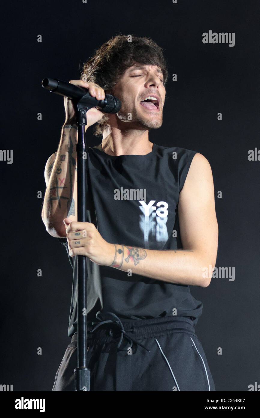 Curitiba, Brasilien. Mai 2024. PR - CURITIBA - 05/12/2024 - CURITIBA, LOUIS TOMLINSON SHOW - Louis Tomlinson, während einer Präsentation in der Ligga Arena in Curitiba/PR, diesen Sonntag (12). Der britische Sänger, ehemaliges Mitglied der Band One Direction, präsentiert die „Faith in the World“-Tour mit Songs seines Soloalbums. Foto: Robson Mafra/AGIF (Foto: Robson Mafra/AGIF/SIPA USA) Credit: SIPA USA/Alamy Live News Stockfoto