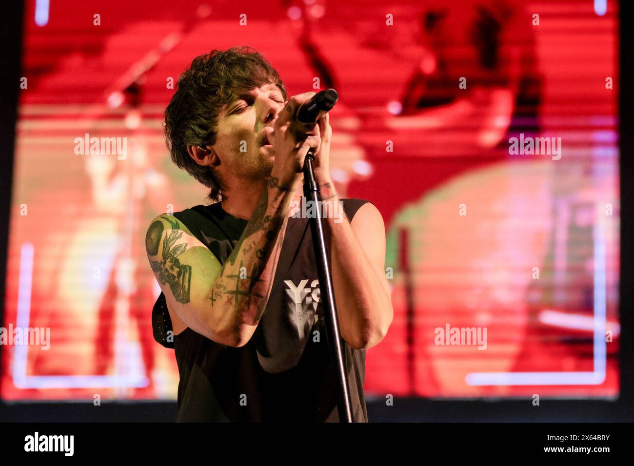 Curitiba, Brasilien. Mai 2024. PR - CURITIBA - 05/12/2024 - CURITIBA, LOUIS TOMLINSON SHOW - Louis Tomlinson, während einer Präsentation in der Ligga Arena in Curitiba/PR, diesen Sonntag (12). Der britische Sänger, ehemaliges Mitglied der Band One Direction, präsentiert die „Faith in the World“-Tour mit Songs seines Soloalbums. Foto: Robson Mafra/AGIF (Foto: Robson Mafra/AGIF/SIPA USA) Credit: SIPA USA/Alamy Live News Stockfoto