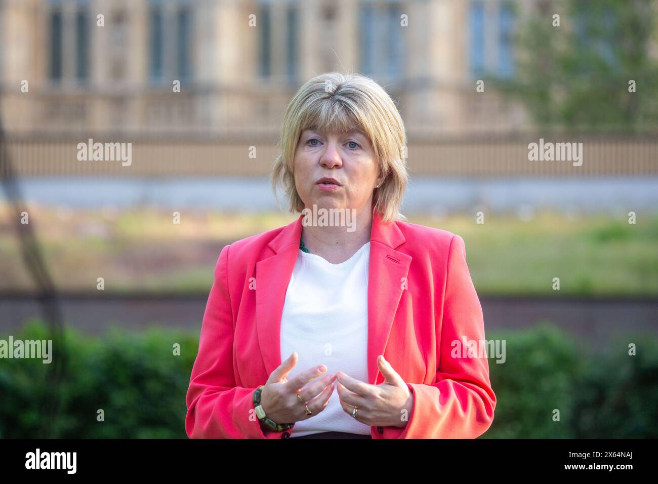 London, England, Großbritannien. Mai 2024. MARIA CAULFIELD, parlamentarische Staatssekretärin (Ministerin für Frauen) und Parlamentarische Staatssekretärin (Ministerin für psychische Gesundheit und Frauengesundheitsstrategie), wird während der morgendlichen Medienrunde in Westminster gesehen. (Kreditbild: © Tayfun Salci/ZUMA Press Wire) NUR REDAKTIONELLE VERWENDUNG! Nicht für kommerzielle ZWECKE! Quelle: ZUMA Press, Inc./Alamy Live News Stockfoto