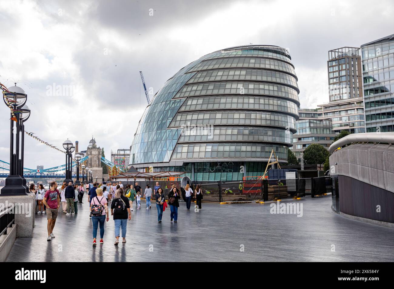 Ehemaliges Stadthalle in London, am Queens Walk in Southwark, entworfen von Norman Foster, Central London, England, UK Stockfoto