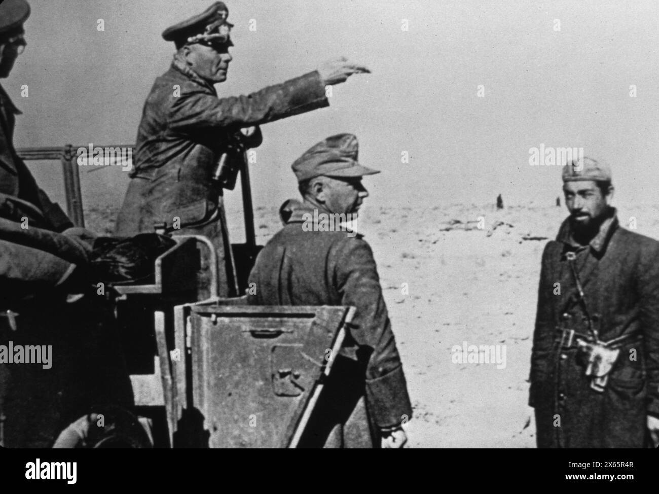 Deutscher Nazi-General Erwin Rommel in der Lybischen Wüste, 1942 Stockfoto