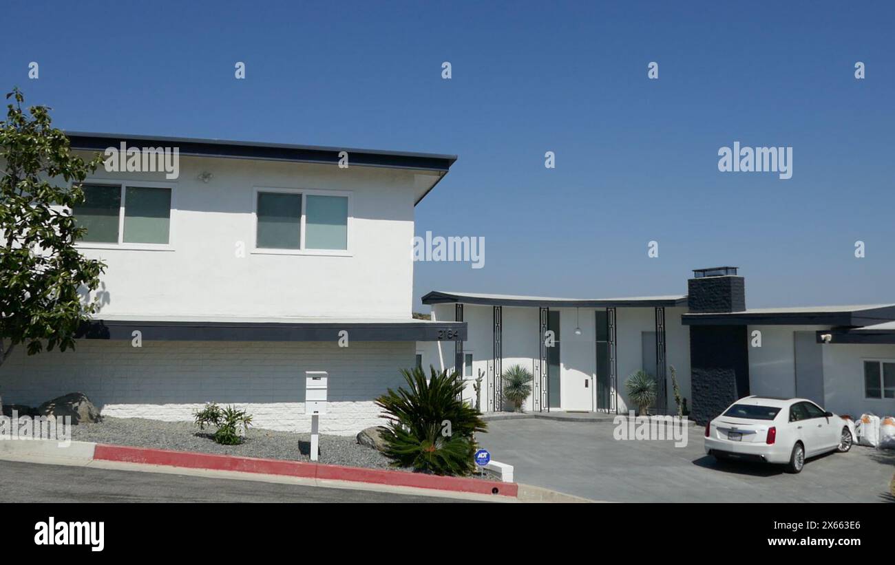 Los Angeles, Kalifornien, USA 12. Mai 2024 Singer Ray Conniff ehemaliges Haus am 2154 Hercules Drive in Mount Olympus am 12. Mai 2024 in Los Angeles, Kalifornien, USA. Foto: Barry King/Alamy Stock Photo Stockfoto