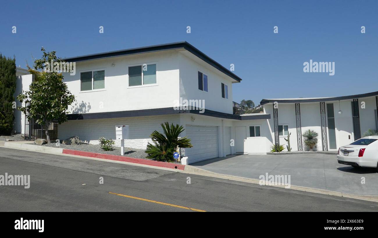 Los Angeles, Kalifornien, USA 12. Mai 2024 Singer Ray Conniff ehemaliges Haus am 2154 Hercules Drive in Mount Olympus am 12. Mai 2024 in Los Angeles, Kalifornien, USA. Foto: Barry King/Alamy Stock Photo Stockfoto