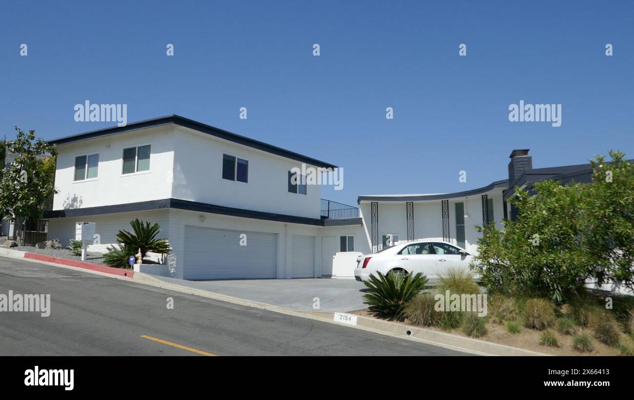 Los Angeles, Kalifornien, USA 12. Mai 2024 Singer Ray Conniff ehemaliges Haus am 2154 Hercules Drive in Mount Olympus am 12. Mai 2024 in Los Angeles, Kalifornien, USA. Foto: Barry King/Alamy Stock Photo Stockfoto
