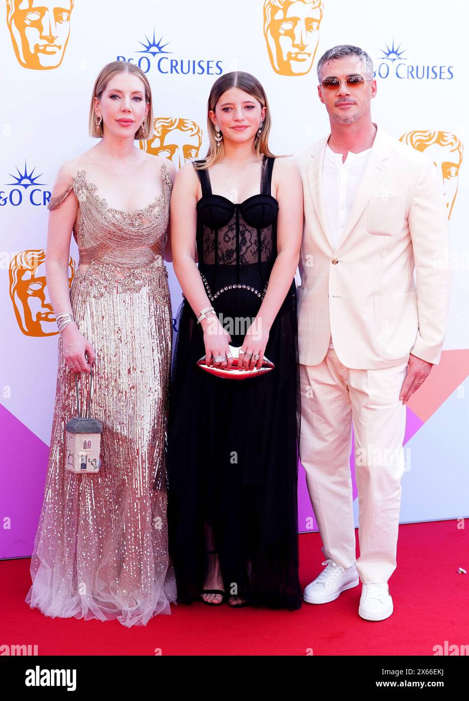 Katherine Ryan, Violet und Bobby Kootstra nahmen an den BAFTA TV Awards 2024 in der Royal Festival Hall in London Teil. Bilddatum: Sonntag, 12. Mai 2024. Stockfoto