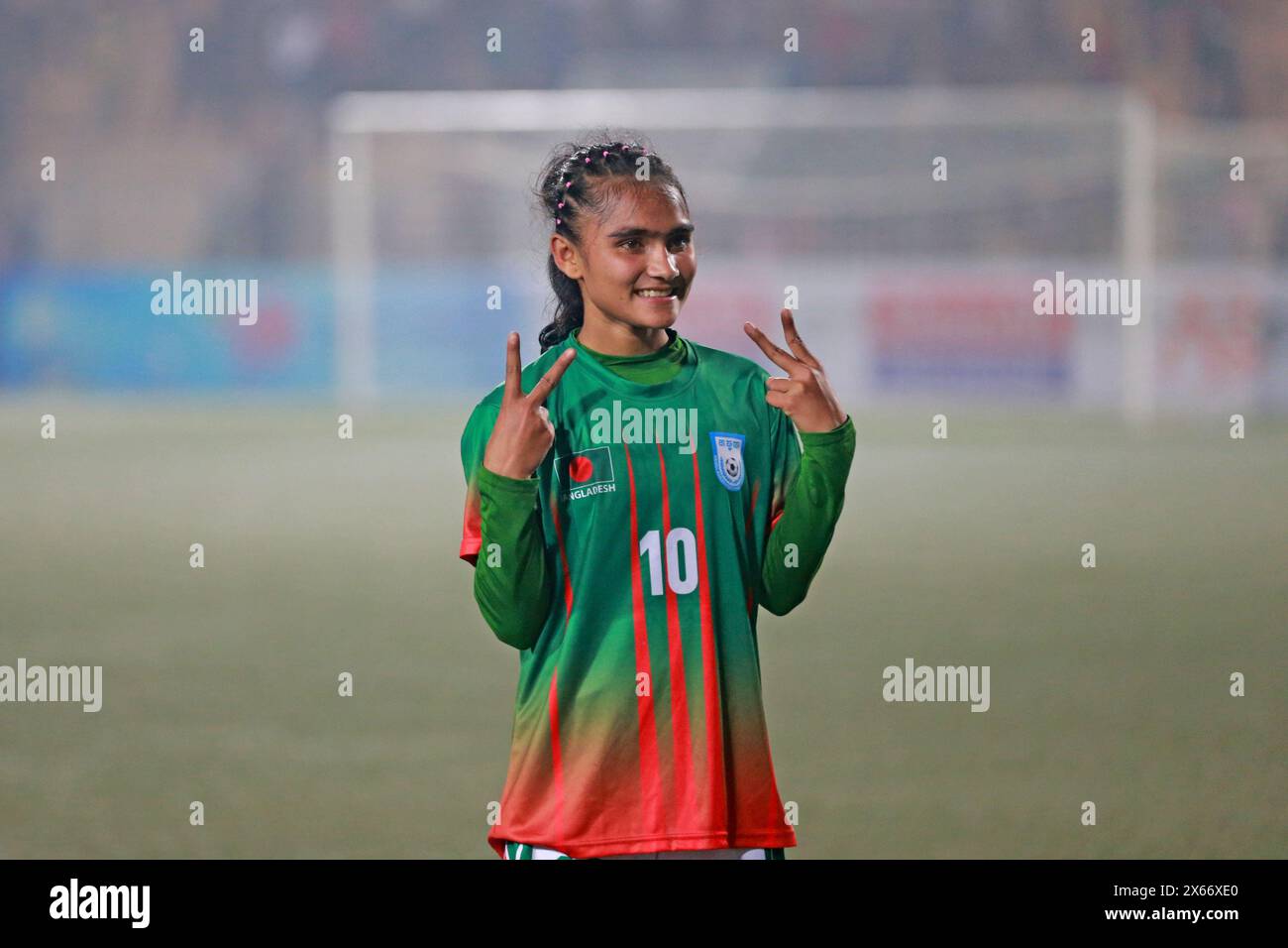 MST Sagorika brachte Gastgeber Bangladesch zum Finale der SAFF U17 Women's Championship mit einem 1-0 Sieg über die Favoriten Indien bei der Birshreshtha Sha Stockfoto