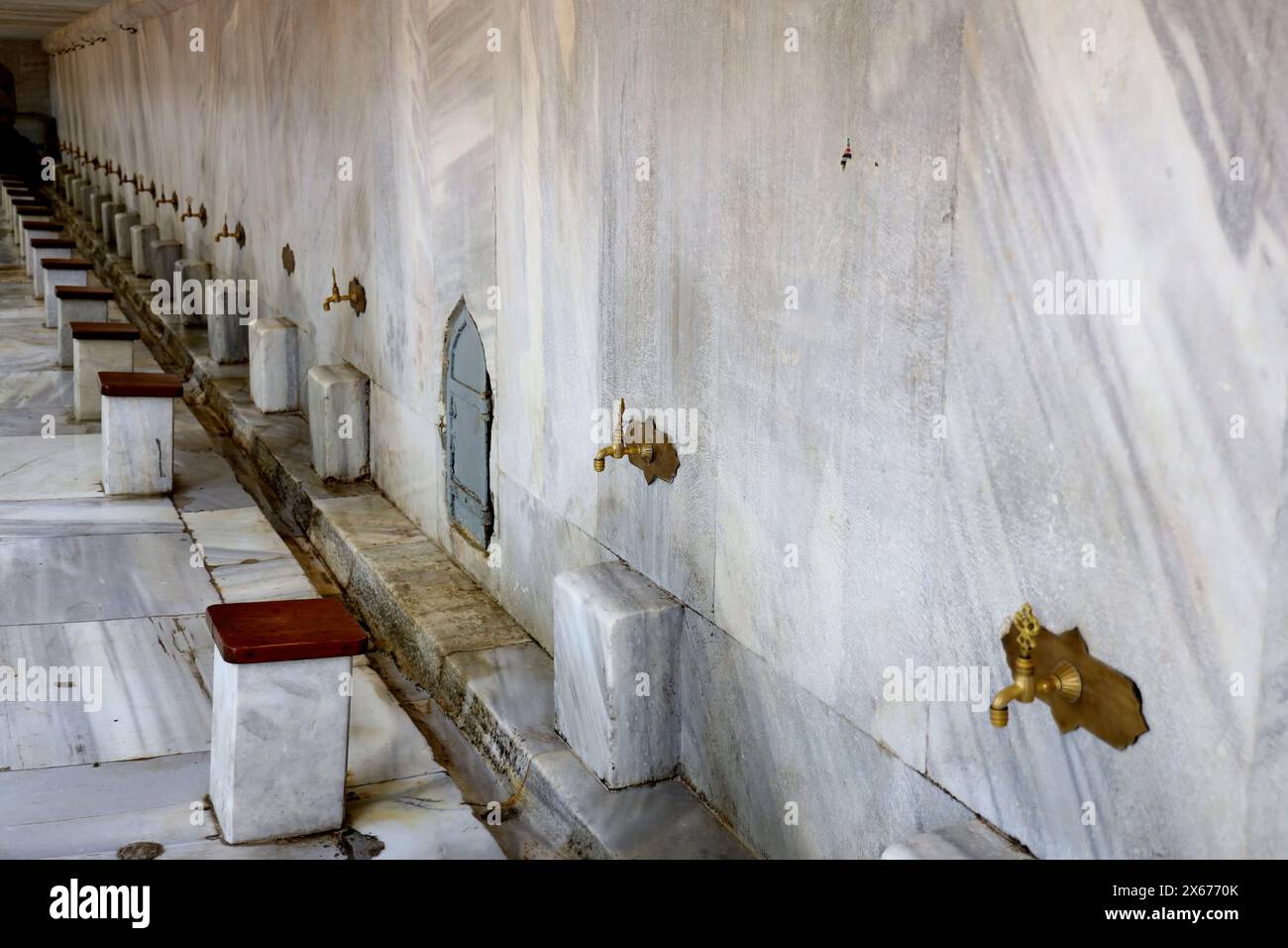 Die rituellen Waschbrunnen der Blauen Moschee in Istanbul Stockfoto