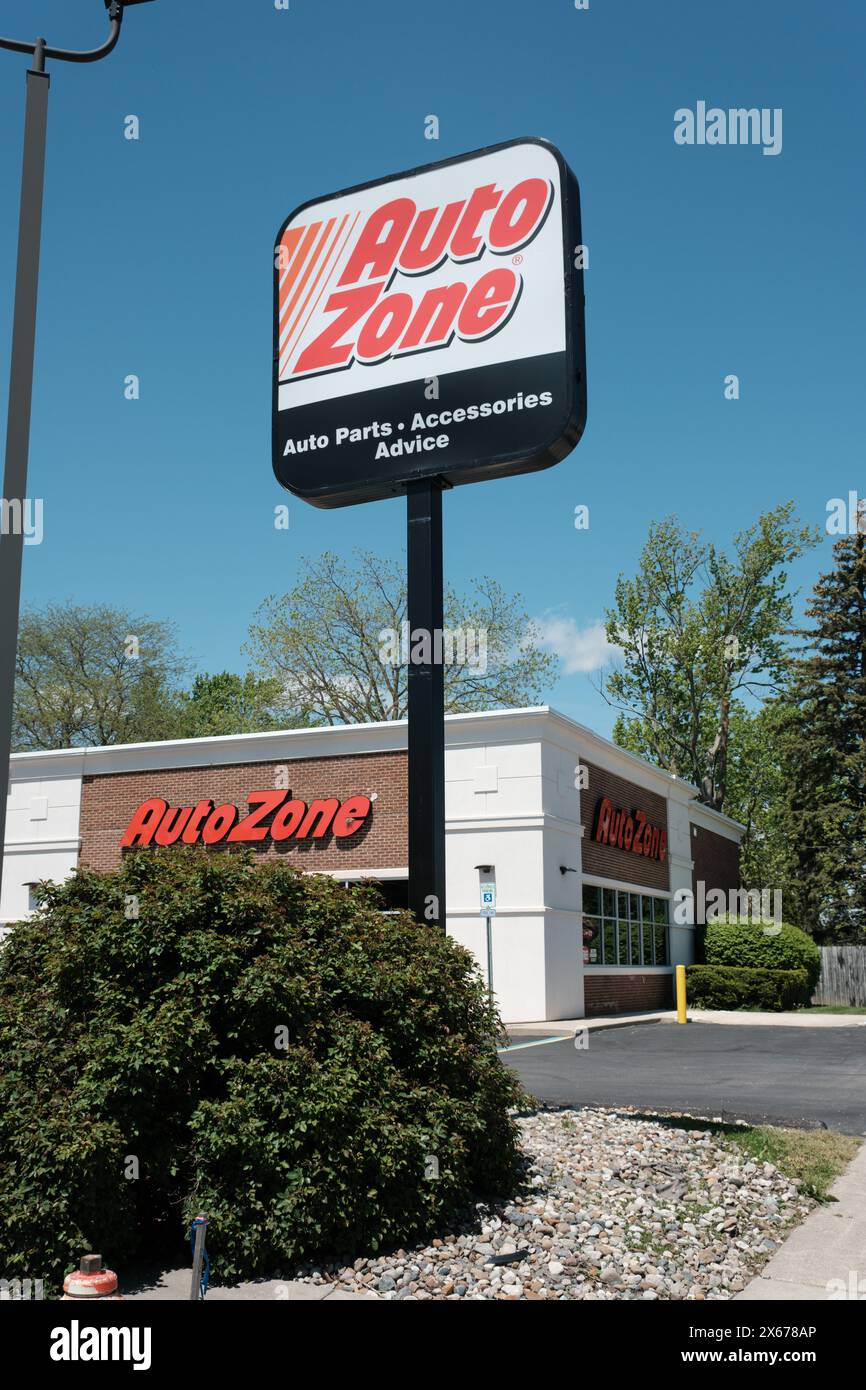 AutoZone Kfz-Ersatzteillager und -Zeichen Stockfoto