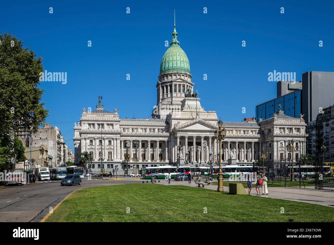 Buenos Aires, Argentinien, Parlament. Der argentinische Kongresspalast (Spanisch: Palacio del Congreso de la Nacion Argentina) in Buenos Aires ist Sitz des argentinischen Nationalkongresses. Das parlamentsgebäude befindet sich im Bezirk Balvanera an der Plaza del Congreso. Stockfoto