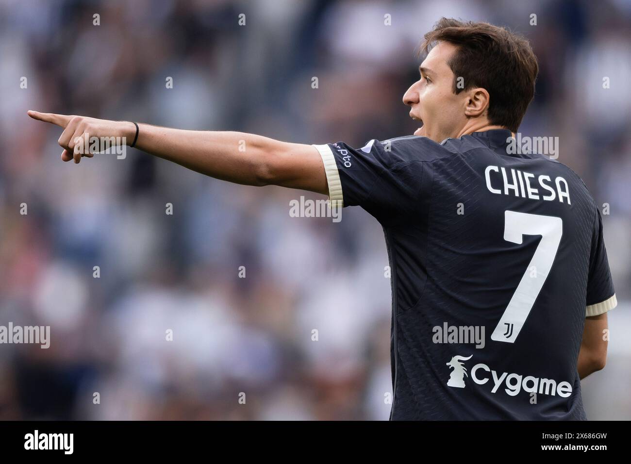 Turin, Italien. 12. Mai 2024. Federico Chiesa von Juventus FC Gesten während des Fußballspiels der Serie A Juventus FC und US Salernitana. Quelle: Nicolò Campo/Alamy Live News Stockfoto