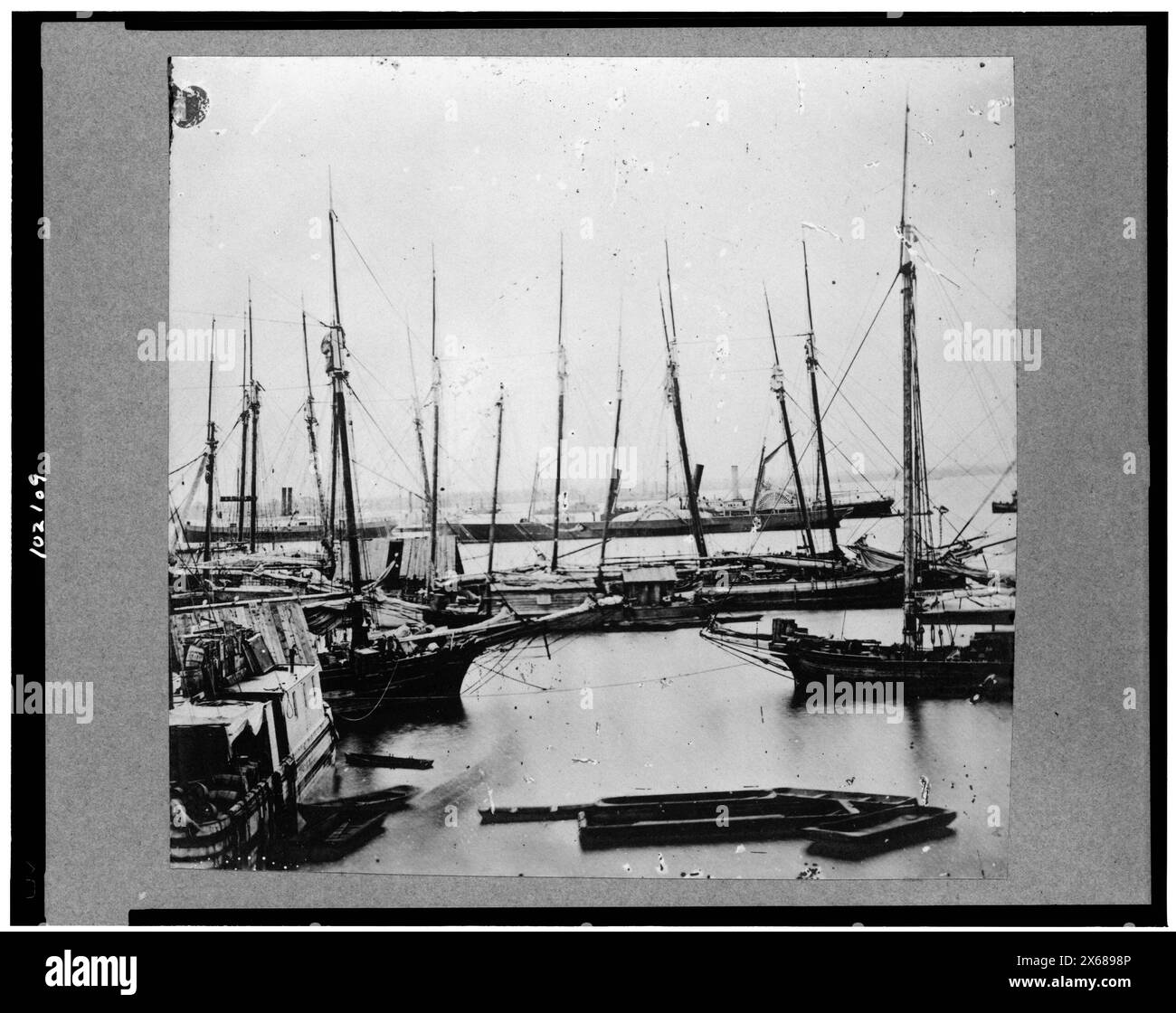 Blick auf Transporte, Binnenschiffe usw., City Point, Virginia, Bürgerkriegsfotos 1861-1865 Stockfoto