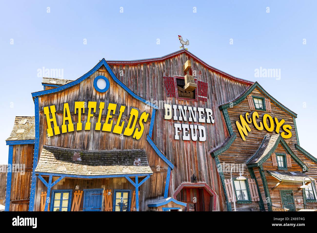 Die Hatfield and McCoy Dinner Feud ist eine unterhaltsame Dinner-Show für Familien mit Musik, Tanz und Comedy. Stockfoto