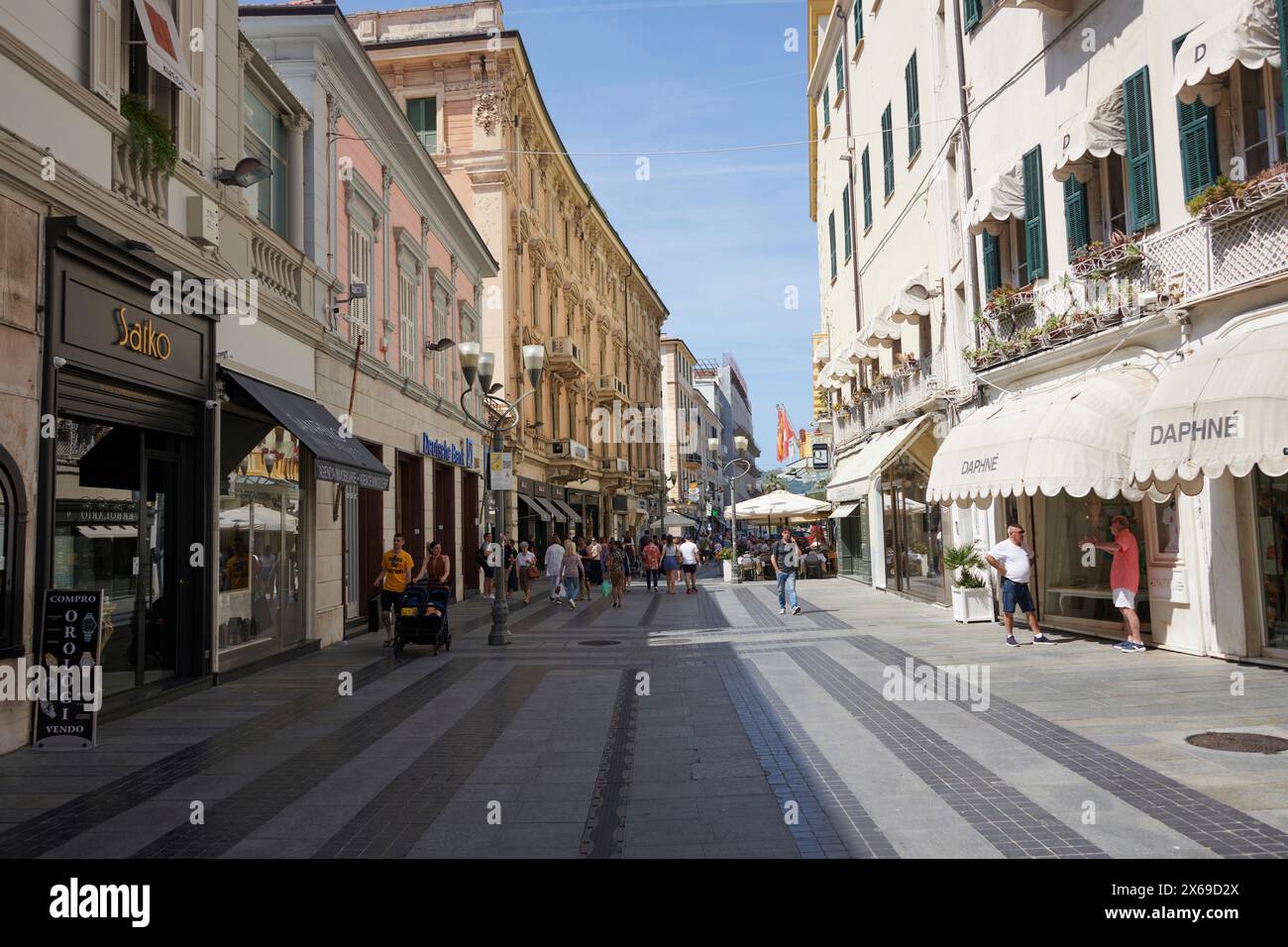 Einkaufsstraße in San Remo, Ligurien, Italien Stockfoto