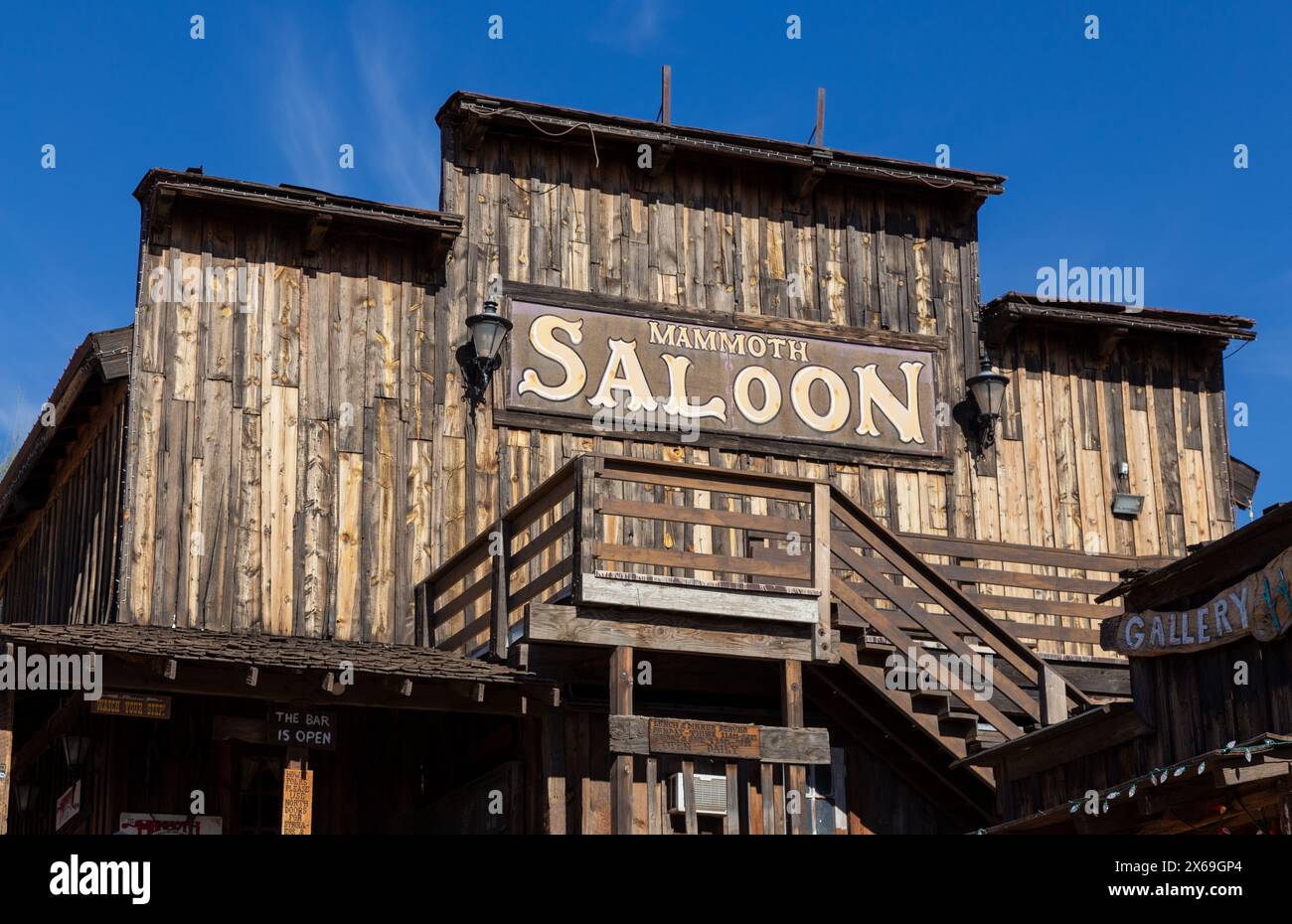 Mammoth Saloon Restaurant Bar, Außenansicht, historisches Goldfield Arizona USA Mining Geisterstadt. Vintage Wild West Building Touristenattraktion Stockfoto