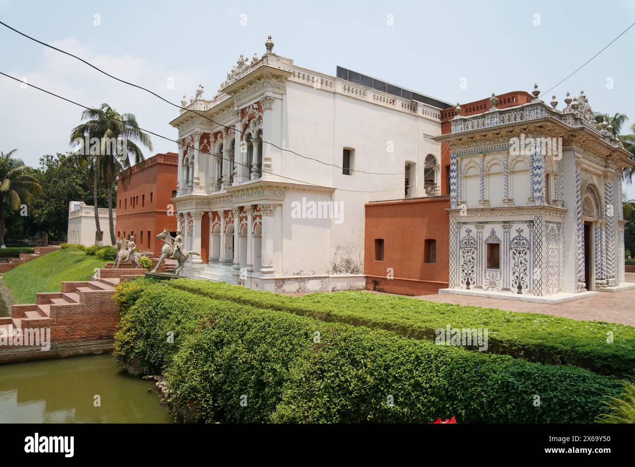 BARO Shardarbari (Palast von Senior Sardar) Komplex. Bangladesch Folk Art & Crafts Foundation. Sonargaon, Narayanganj, Bangladesch. Stockfoto