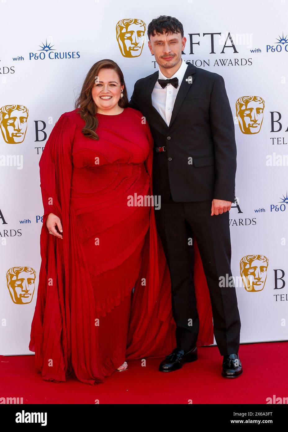 London, Großbritannien. Mai 2024. Jessica Gunning und Richard Gadd nehmen an den BAFTA Television Awards 2024 in der Royal Festival Hall in London Teil. (Foto: Mario Mitsis/SOPA Images/SIPA USA) Credit: SIPA USA/Alamy Live News Stockfoto