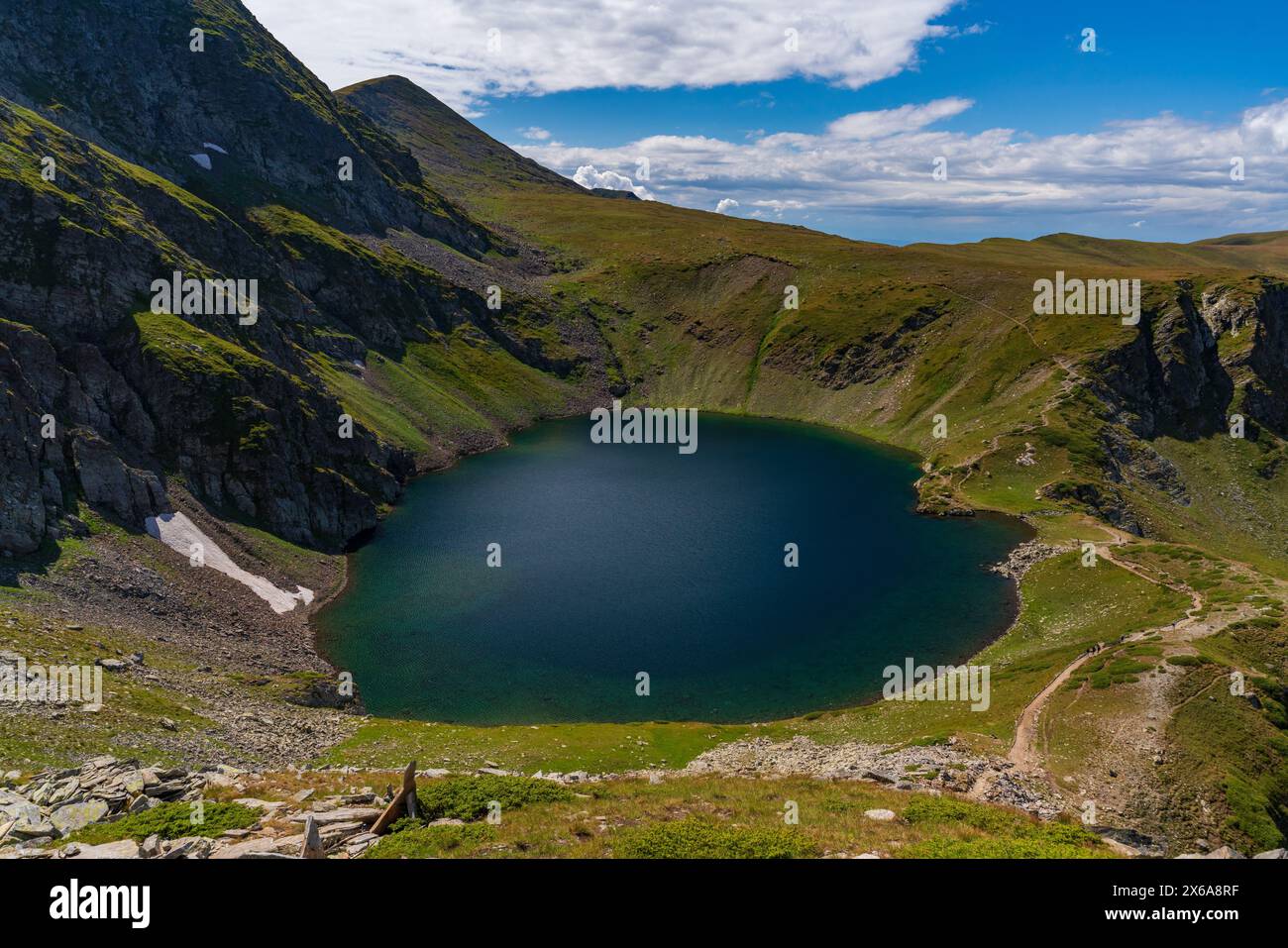 Rila-See am Rila-Berg in Bulgarien Stockfoto