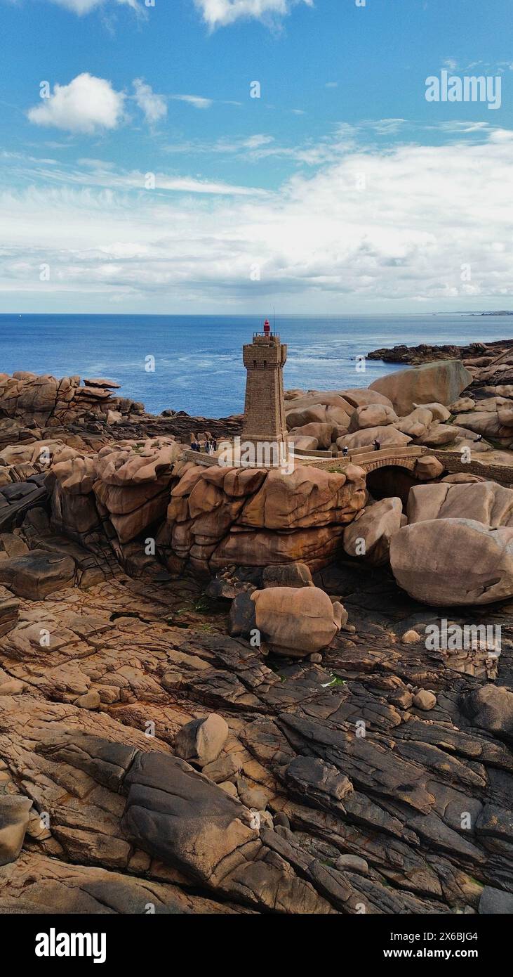 Drohnenfoto bedeutet Ruz Leuchtturm Frankreich Europa Stockfoto
