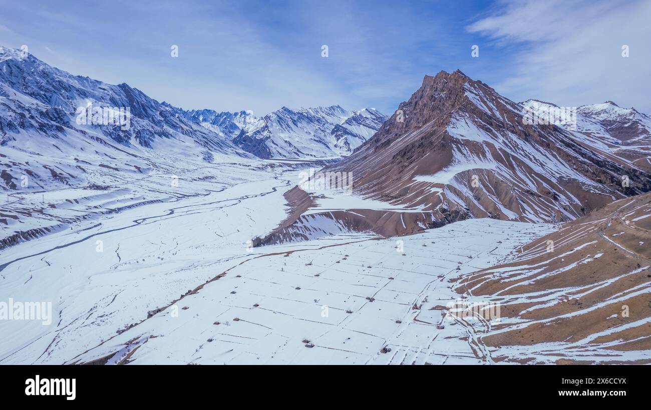 Malerische Aussicht auf den Schlüssel Gompa Kloster (4166 m) bei Sonnenaufgang. Spiti Tal, Himachal Pradesh, Indien. Stockfoto