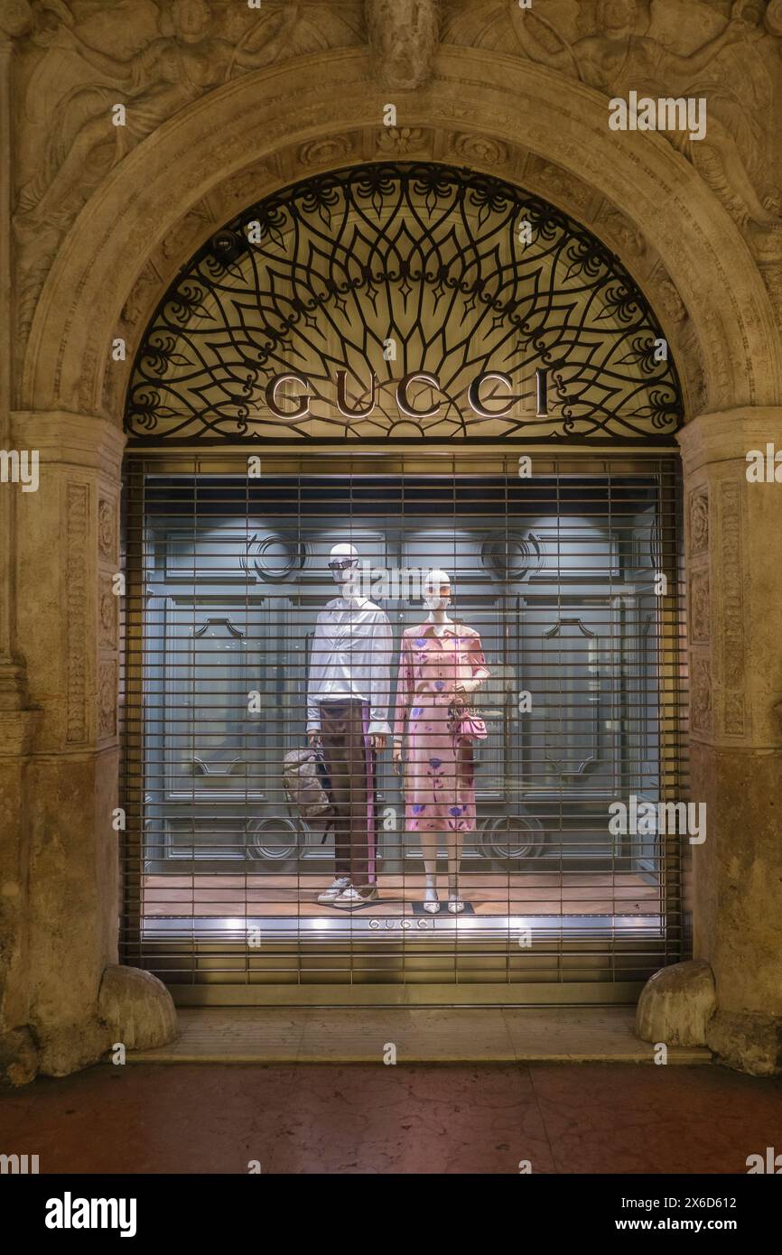 Schaufenster eines Gucci-Ladens in Verona Stockfoto