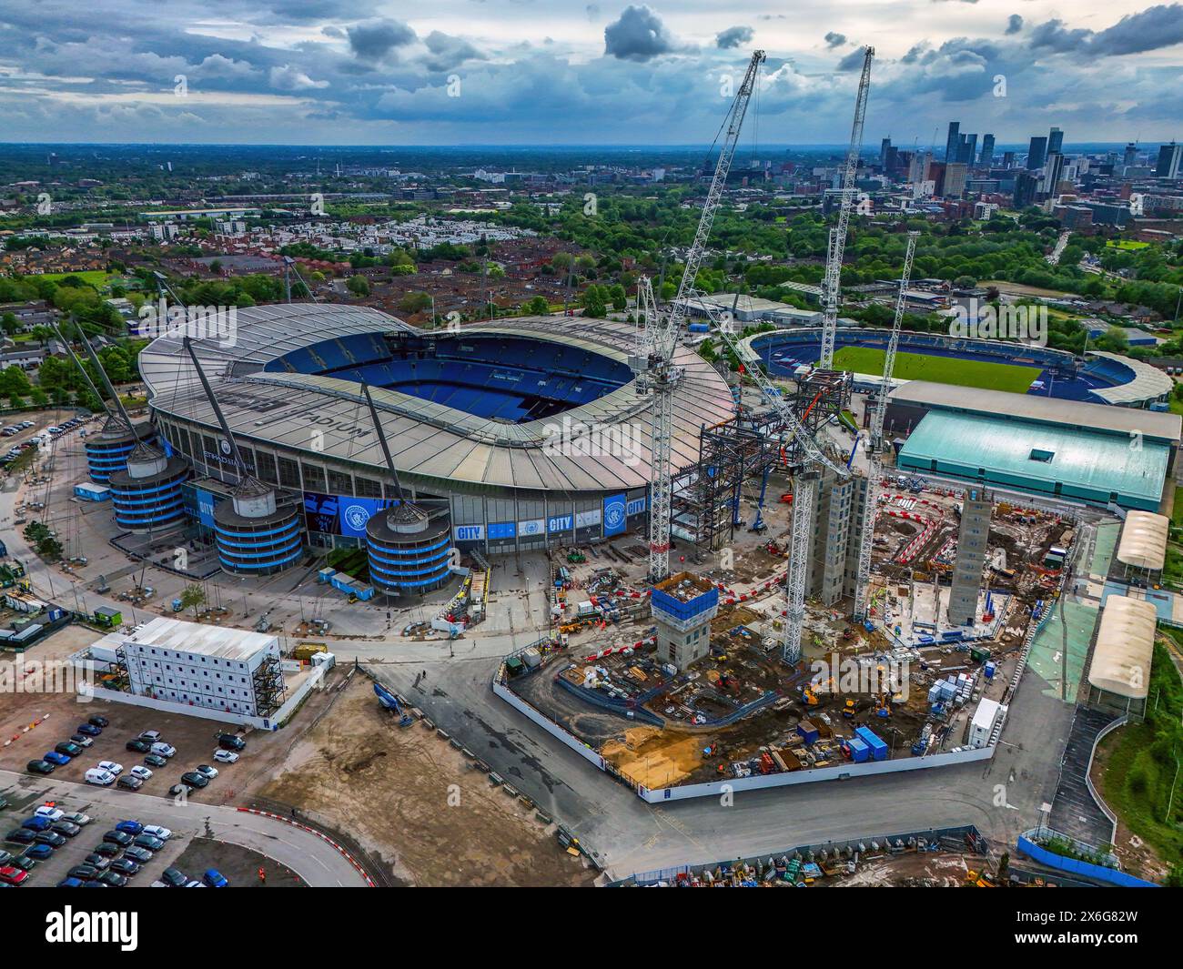 Ein allgemeiner Blick auf das Etihad Stadium in Manchester, Heimstadion des Manchester City Football Club, wo die Arbeit an einer millionenschweren Sanierung begonnen hat. Stockfoto