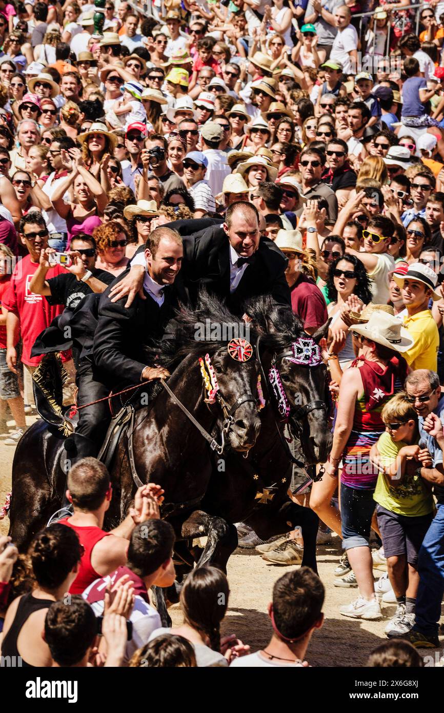 PLA-Spiele, galoppierende Reiter, Sant Joan Festival. Ciutadella. Menorca, Balearen, Spanien Stockfoto