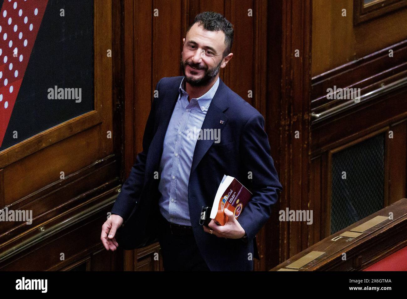 Roma, Italien. Mai 2024. IL deputato Emanuele Pozzolo alla Camera dei deputati durante la chiama per l'elezione di un giudice della Corte costituzionale. Roma, Mercoled&#xec;, 15 Maggio 2024 (Foto Roberto Monaldo/LaPresse), Abgeordneter Emanuele Pozzolo in der Abgeordnetenkammer bei der Wahl eines Richters am Verfassungsgericht. Rom, Mittwoch, 15. Mai 2024 (Foto: Roberto Monaldo/LaPresse) Credit: LaPresse/Alamy Live News Stockfoto