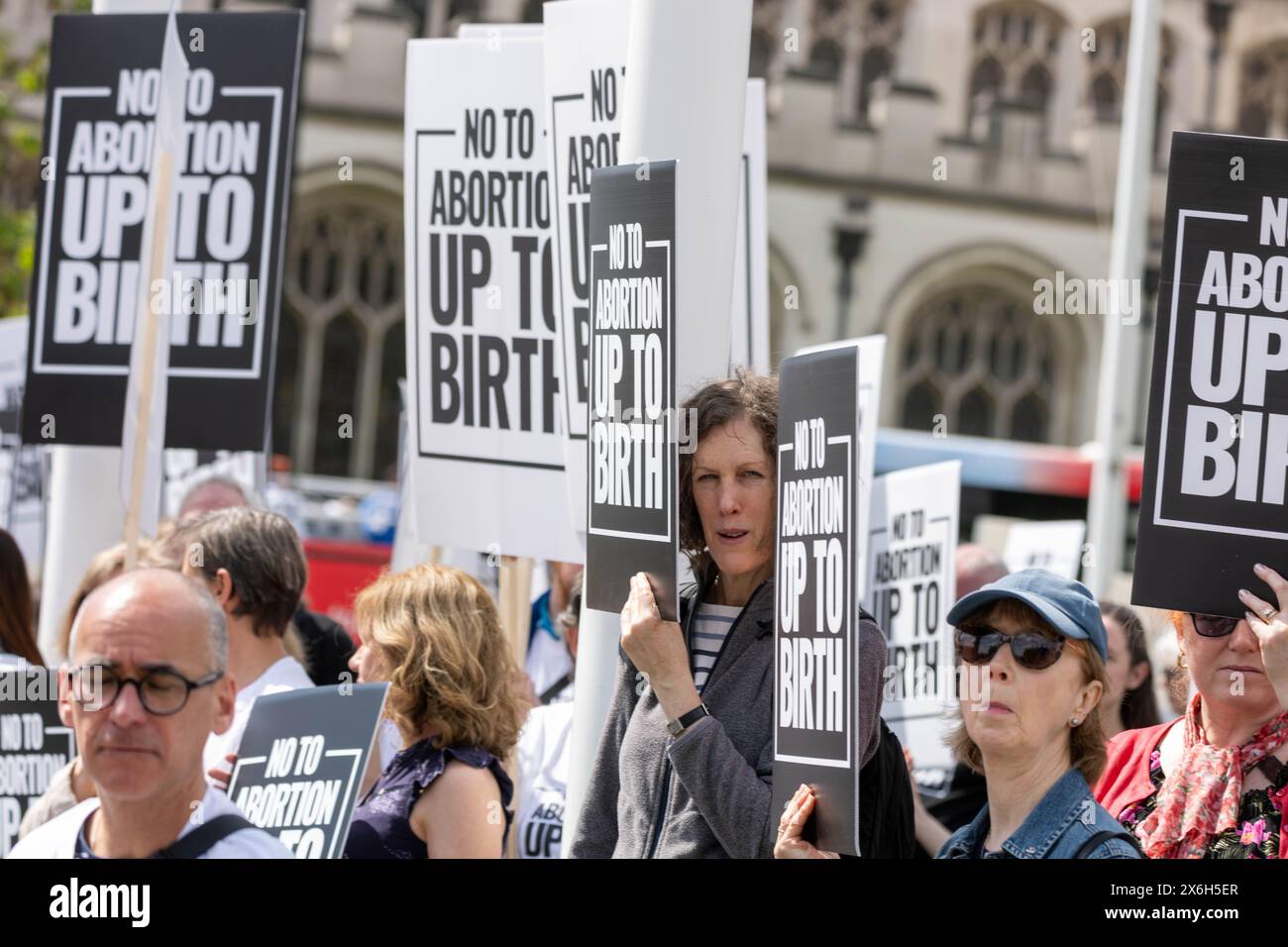 London, Großbritannien. Mai 2024. Abtreibung begrenzt Protest außerhalb der Houses of Parliament Credit: Ian Davidson/Alamy Live News Stockfoto